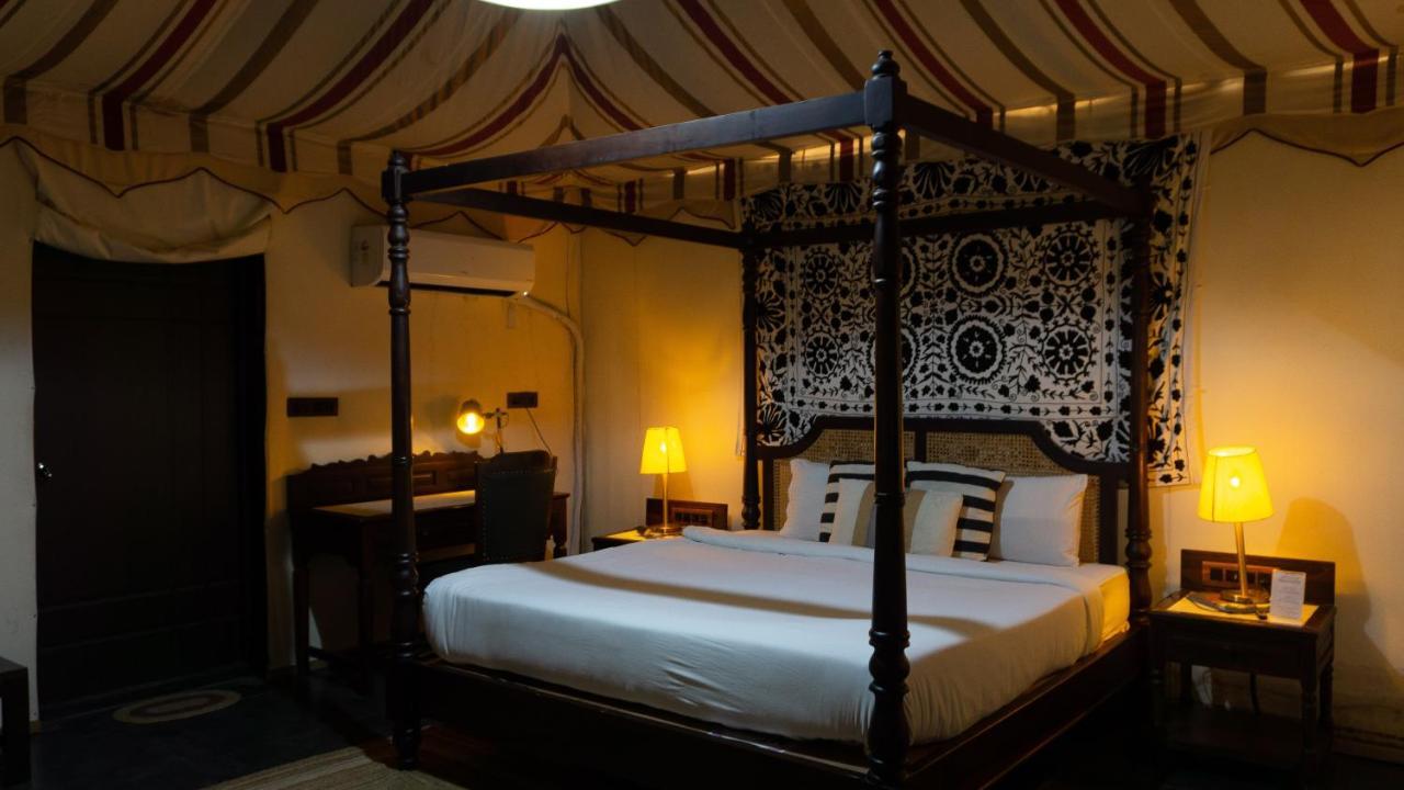Hotel 16 Bedouin Hosūr Esterno foto